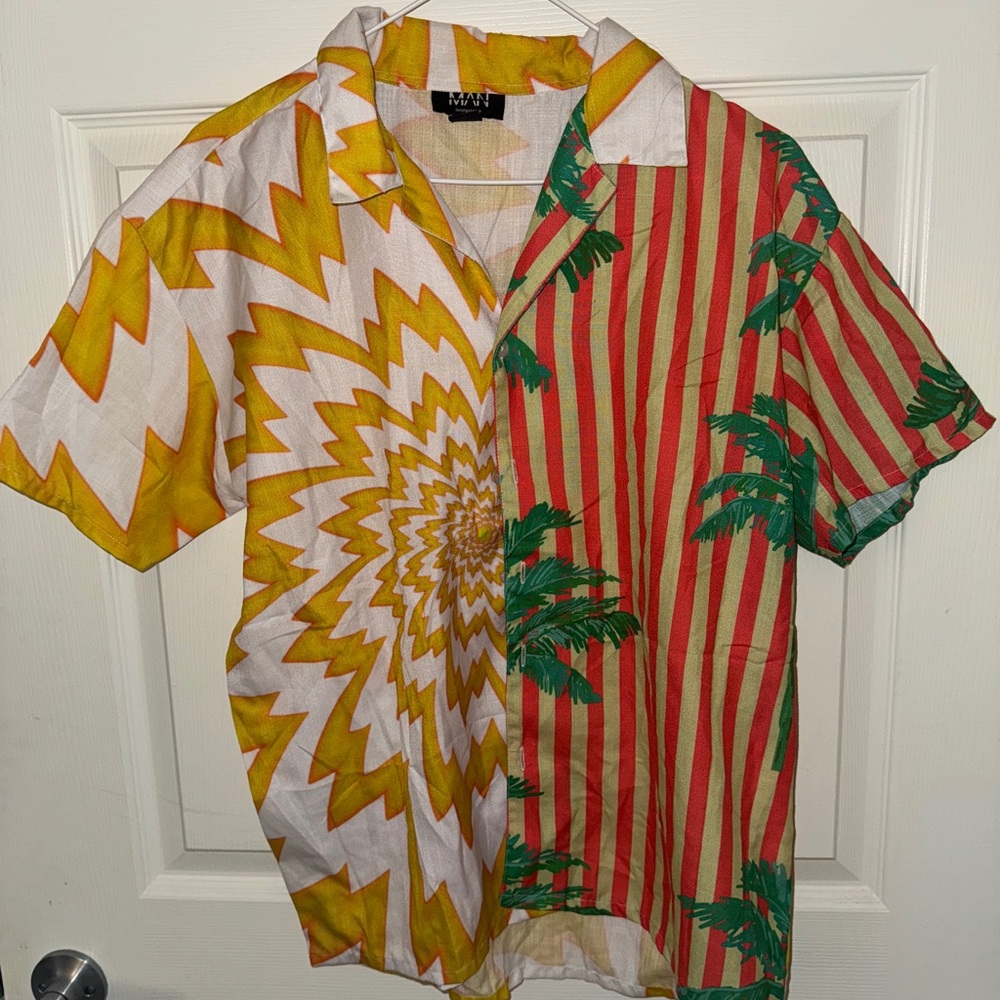 Boohoo Yellow and Red Casual Button Down Shirt with Split Design